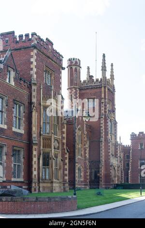 The Lanyon Building, Queen's University Belfast, Queens Quarter, City of Belfast, Northern Ireland, United Kingdom Stock Photo
