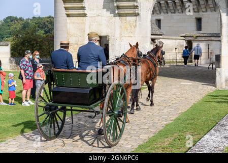 Presentation of vintage horse-drawn carriages in the 'Château de Pierrefonds' on the occasion of the European Heritage Days. Stock Photo