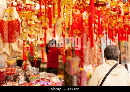 Chinese traditional souvenirs in a gift shop in Hong Kong Stock Photo