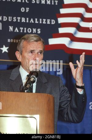 Houston Texas USA, July 1990: United States Treasury Secretary NICHOLAS BRADY speaking at the Economic Summit of Industrialized Nations. ©Bob Daemmrich Stock Photo