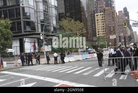 New York, USA. 23rd Sep, 2021. (NEW) General Movement at the 76th Session of the UN General Assembly in New York. September 23, 2021, New York, USA: There is little movement of high level dignitaries and people and even at the press area during the 76th Session of the UN General Assembly in New York on Thursday (23). There is expectation of rainfall in the evening and the situation is calmer compared to the previous days. (Credit Image: © Niyi Fote/TheNEWS2 via ZUMA Press Wire) Stock Photo