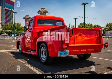 Reno, NV - August 3, 2021: 1956 Ford F100 Pickup Truck at a local car show. Stock Photo