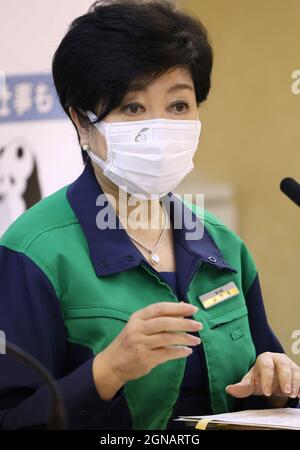 Tokyo, Japan. 24th Sep, 2021. Tokyo Governor Yuriko Koike speaks before press at the Tokyo Metropolitan Government office in Tokyo on Friday, September 24, 2021. Credit: Yoshio Tsunoda/AFLO/Alamy Live News Stock Photo