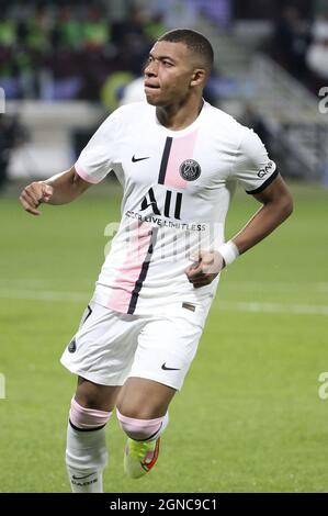 Kylian Mbappe of PSG during the French championship Ligue 1 football match between FC Metz and Paris Saint-Germain (PSG) on September 22, 2021 at Saint Symphorien stadium in Metz, France - Photo: Jean Catuffe/DPPI/LiveMedia Stock Photo