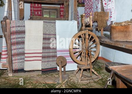 Rope making machine hi-res stock photography and images - Alamy