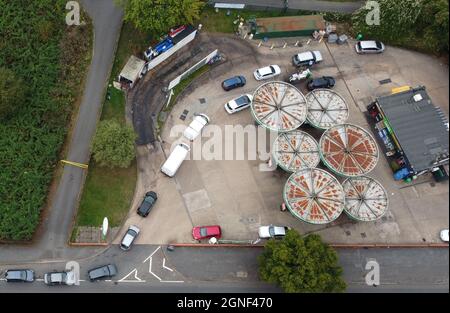 Birstall, Leicestershire, UK. 25th September 2021.  Drivers queue for fuel at a BP (British Petroleum) petrol station. The government has urged people to carry on buying petrol as normal, despite supply problems that have closed some stations. Credit Darren Staples/Alamy Live News. Stock Photo