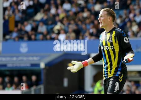 Everton, UK. 25th Sep, 2021. Everton Goalkeeper Jordan Pickford shouts instructions. Premier League match, Everton v Norwich City at Goodison Park in Liverpool on Saturday 25th September 2021. this image may only be used for Editorial purposes. Editorial use only, license required for commercial use. No use in betting, games or a single club/league/player publications. pic by Chris Stading/Andrew Orchard sports photography/Alamy Live news Credit: Andrew Orchard sports photography/Alamy Live News Stock Photo