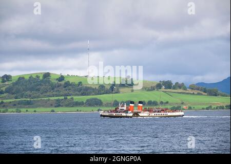 Greenock, Scotland, UK, September 11th 2021, The Waverley paddle steamboat full of tourists travelling from Glasgow to Rothesay Stock Photo