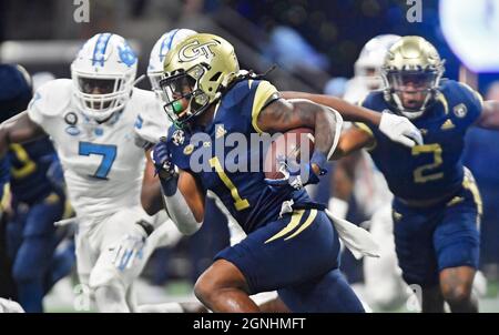 Georgia Tech running back Jahmyr Gibbs (1) runs against Pittsburgh ...