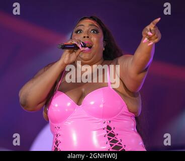 New York, USA. 25th Sep, 2021. NEW YORK CITY - SEPT 25: Lizzo onstage during the 2021 Global Citizen Live: New York on September 25, 2021 in New York City. ( Credit: Sipa USA/Alamy Live News Stock Photo