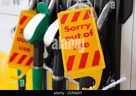 London, UK. 26th Sep, 2021. On Balham Hill in south London a Shell Garage is completely out of all types of fuel. The pumps are labelled as out of use and traffic cones have hand-written signs saying 'No Fuel Sorry'. While there is not an absolute fuel shortage in the country, the lack of delivery drivers means that some chains have run short and the subsequent panic buying has exacerbated the situation. Credit: Anna Watson/Alamy Live News