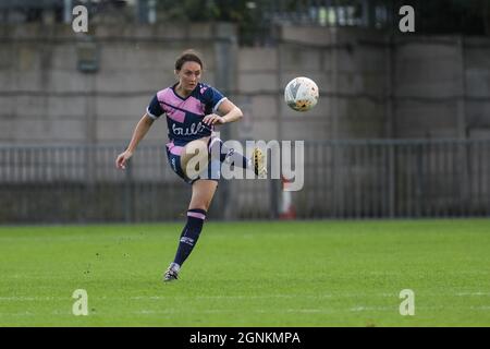 London, UK. 26th Sep, 2021. Harriet Crofts (20 Dulwich Hamlet) in action at the London and South East Regional Womens Premier League game between Dulwich Hamlet and Dartford at Champion Hill in London, England. Credit: SPP Sport Press Photo. /Alamy Live News Stock Photo