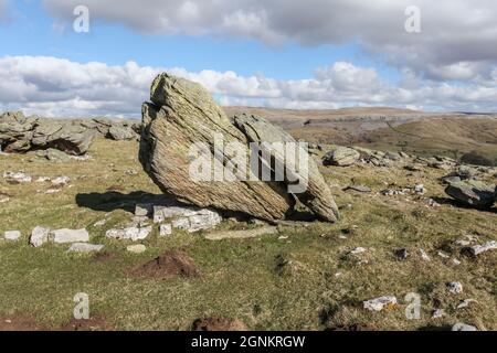 Classic landforms of the British Isles - the Norber Erratics Stock Photo