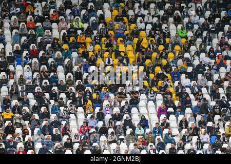 TURIN, ITALY, 26 SEPTEMBER 2021. Fans of Juventus FC during the match between Juventus FC and UC Sampdoria on September, 26, 2021 at Allianz Stadium in Turin,Italy. Credit: Massimiliano Ferraro/Medialys Images/Alamy Live News Stock Photo