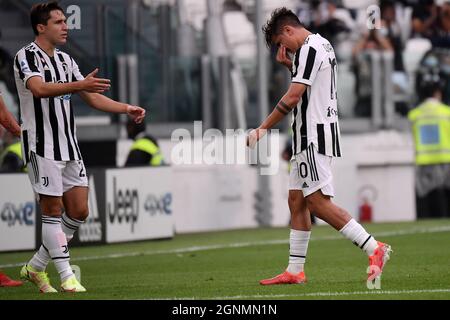 Torino, Italy. 26th Sep, 2021. Paulo Dybala of Juventus FC leaves the pitch after his injury during the Serie A 2021/2022 football match between Juventus FC and US Sampdoria at Juventus stadium in Torino (Italy), September 26th, 2021. Photo Federico Tardito/Insidefoto Credit: insidefoto srl/Alamy Live News Stock Photo