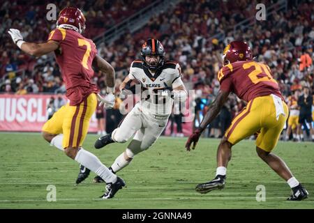 Oregon State Beavers linebacker Jack Colletto (12) runs the ball during a NCAA football game against the Southern California Trojans, Saturday, Sept. Stock Photo