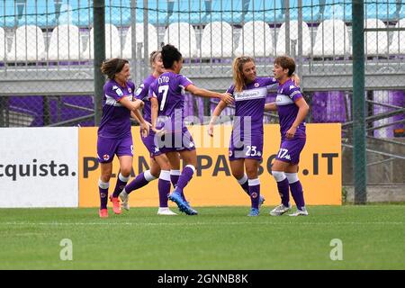 Formello, Italy. 26th Sep, 2021. ACF Fiorentina Femminile during the Serie A match between SS Lazio and ACF Fiorentina Femminile at the stadio Mirko Fersini on September 26, 2021 in Formello, Rome, Italy. (Photo by Domenico Cippitelli/Pacific Press) Credit: Pacific Press Media Production Corp./Alamy Live News Stock Photo