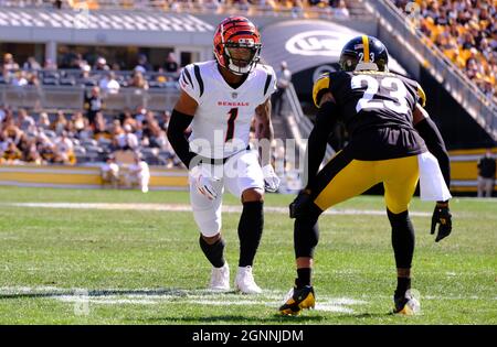 September 26th, 2021: Bengals helmets during the Pittsburgh Steelers vs  Cincinnati Bengals game at Heinz Field in Pittsburgh, PA. Jason  Pohuski/(Photo by Jason Pohuski/CSM/Sipa USA Stock Photo - Alamy