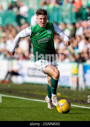 Easter Road, Leith, Edinburg, UK. 26th Sep, 2021. Scottish Premier League football, Hibernian versus St Johnstone; Kevin Nisbet of Hibernian Credit: Action Plus Sports/Alamy Live News Stock Photo