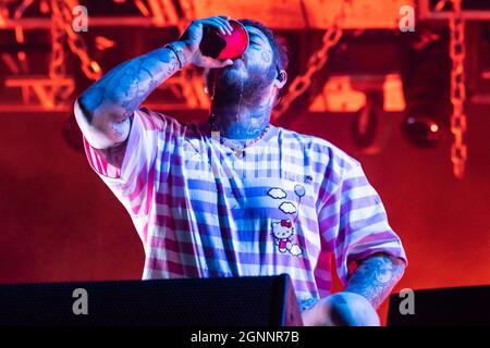 New York, USA. 26th Sep, 2021. Post Malone performs at the Governors Ball music festival 2021 at Citi Field in New York City on Sept. 26, 2021. (Photo by Gabriele Holtermann/Sipa USA) Credit: Sipa USA/Alamy Live News Stock Photo