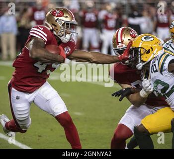 San Francisco 49ers cornerback Shemar Jean-Charles (38) runs down the ...