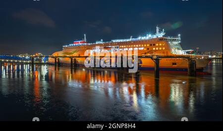 Stena Edda Ferry on the Birkenhead to Belfast run, docked on the River Mersey at the Berkenhead Terminal in September 2021. Stock Photo