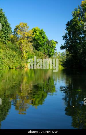 Luckiamute River, Luckiamute Landing State Park, Oregon Stock Photo