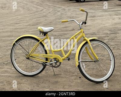 Schwinn legacy bike discount yellow