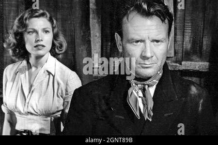 THE LONG MEMORY 1953 GFD film with John Mills and Elizabeth Sellars Stock Photo