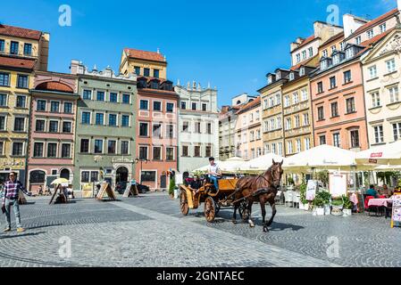 Warsaw, Poland - September 1, 2018: Old Town Market Place or Rynek Starego Miasta with bar and restaurants and people around in the old town of Warsaw Stock Photo