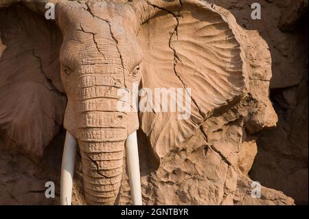 elephant statue  Sun City is a South African city and mega-resort of 15 000 inhabitants, located in the Northwest Province, near the city of Rustenbur Stock Photo