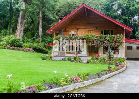 Alpine style house of Bajo Grande village near Baru volcano, Panama Stock Photo