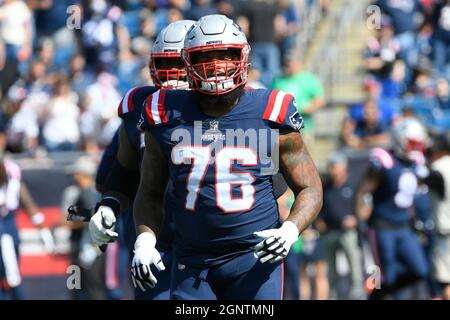 New England Patriots offensive tackle Isaiah Wynn (76) blocks during an NFL  football game, Sunday, Sept. 18, 2022, in Pittsburgh, PA. (AP Photo/Matt  Durisko Stock Photo - Alamy