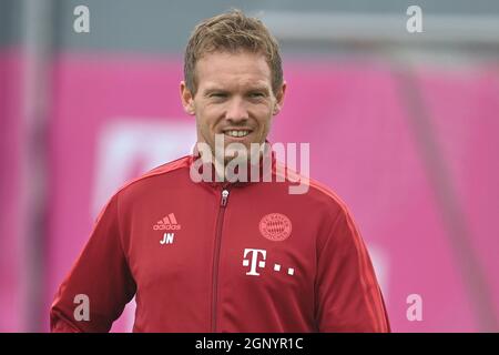 Munich, Deutschland. 28th Sep, 2021. coach Julian NAGELSMANN (FC Bayern Munich), single image, trimmed single motif, portrait, portrait, portrait Soccer Champions League/FC Bayern Munich-Dynamo Kiev final training on September 28, 2021 Credit: dpa/Alamy Live News Stock Photo