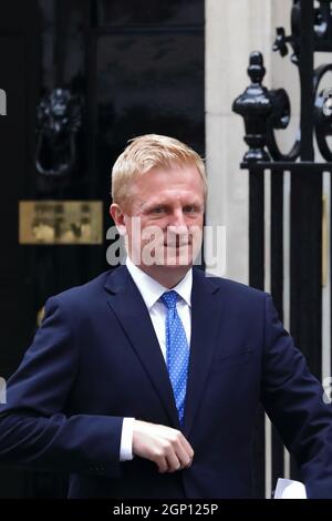London, UK. 28th Sep, 2021. Oliver Dowden leaves Downing Street No 10 after a meeting. Credit: Uwe Deffner/Alamy Live News Stock Photo