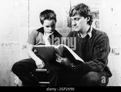 MY LIFE AS A DOG, (aka MITT LIV SOM HUND), Melinda Kinnaman, Anton