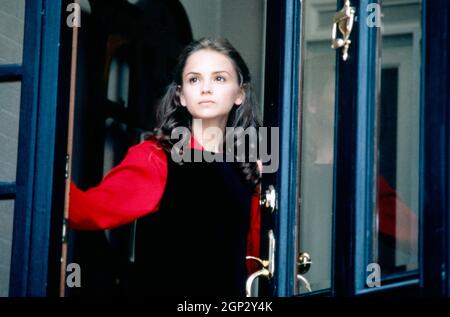 THE EIGHTEENTH ANGEL, Rachael Leigh Cook, 1997. ph: Angelo Novi