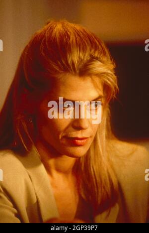 SEPARATE LIVES, Linda Hamilton, 1995. ph: © Trimark Pictures / courtesy