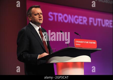 Brighton, England. 28th September, 2021.  Nick Thomas-Symonds MP, Shadow Home Secretary, delivers his speech during the Justice and Home Affairs debate, on the afternoon session on the fourth day of the Labour Party annual conference at the Brighton Centre.  Kevin Hayes/Alamy Live News Stock Photo