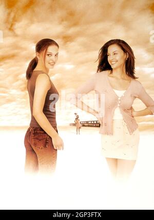 WHERE THE HEART IS, from left: Natalie Portman, Ashley Judd, 2000, TM