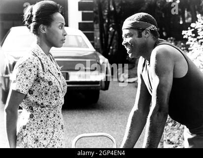 CLAUDINE, James Earl Jones, Diahann Carroll, Tamu Blackwell, Eric Jones ...