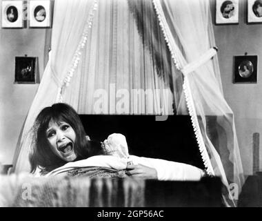 THE VAMPIRE LOVERS (1970) MADELINE SMITH, INGRID PITT VALO 003 P Stock