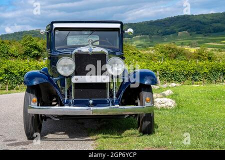 Oldtimer Chevrolet International Serie AC built in 1929, 3 gears, 3.180 ccm capacity, 6 cylinders, 46 hp at 2400 RPM, 1100 kg weight, view front Stock Photo