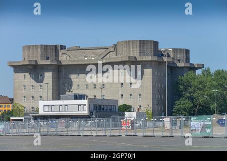 Flakturm IV, Heiligengeistfeld, St. Pauli, Hamburg, Germany Stock Photo