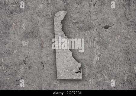 Map of Delaware on weathered concrete Stock Photo - Alamy