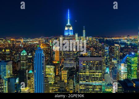 Downtown night view seen from the top of the Rock (Rockefeller Center Observation Deck). Shooting Location: New York, Manhattan Stock Photo