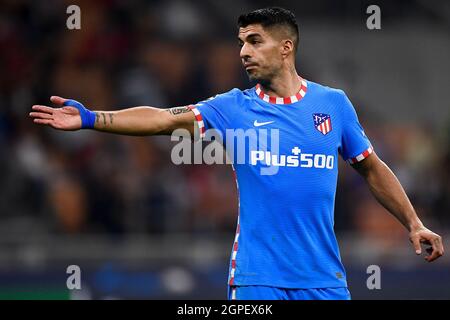 Milan, Italy. 28 September 2021. Luis Suarez of Club Atletico de Madrid gestures during the UEFA Champions League football match between AC Milan and Club Atletico de Madrid. Credit: Nicolò Campo/Alamy Live News Stock Photo