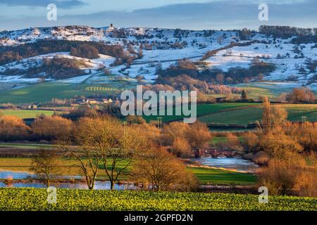 A late winter's afternoon view of Bredon hill and Eckington bridge, Worcestershire, England Stock Photo
