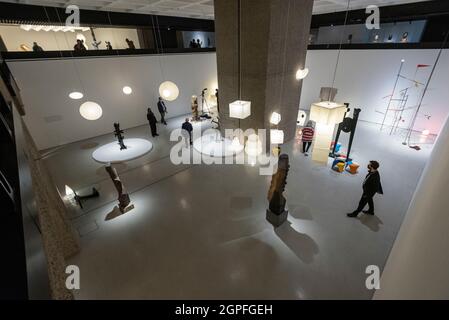 London, UK.  29 September 2021. A general view of the lower gallery.  Preview at the Barbican Art Gallery of the first major UK exhibition of Japanese American sculptor Isamu Noguchi in over 20 years.  Noguchi worked across architecture, theatre set designs, playground models, lighting and furniture in a variety of materials and is regarded as one of the most experimental and important artists of the 20th century.  The exhibition runs 30 September to 9 January 2022.  Credit: Stephen Chung / Alamy Live News Stock Photo