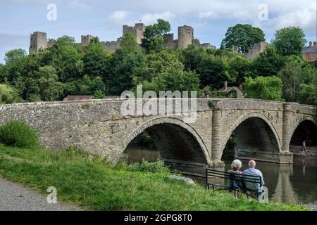 Dinham Bridge over the River Teme and Ludlow Castle, Shropshire Stock Photo